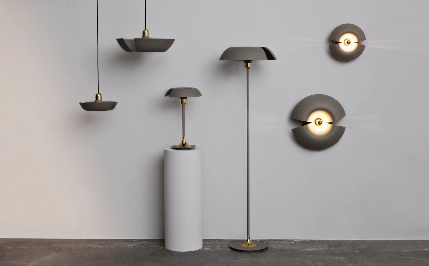 CYCNUS Table Lamp, Taupe/Gold