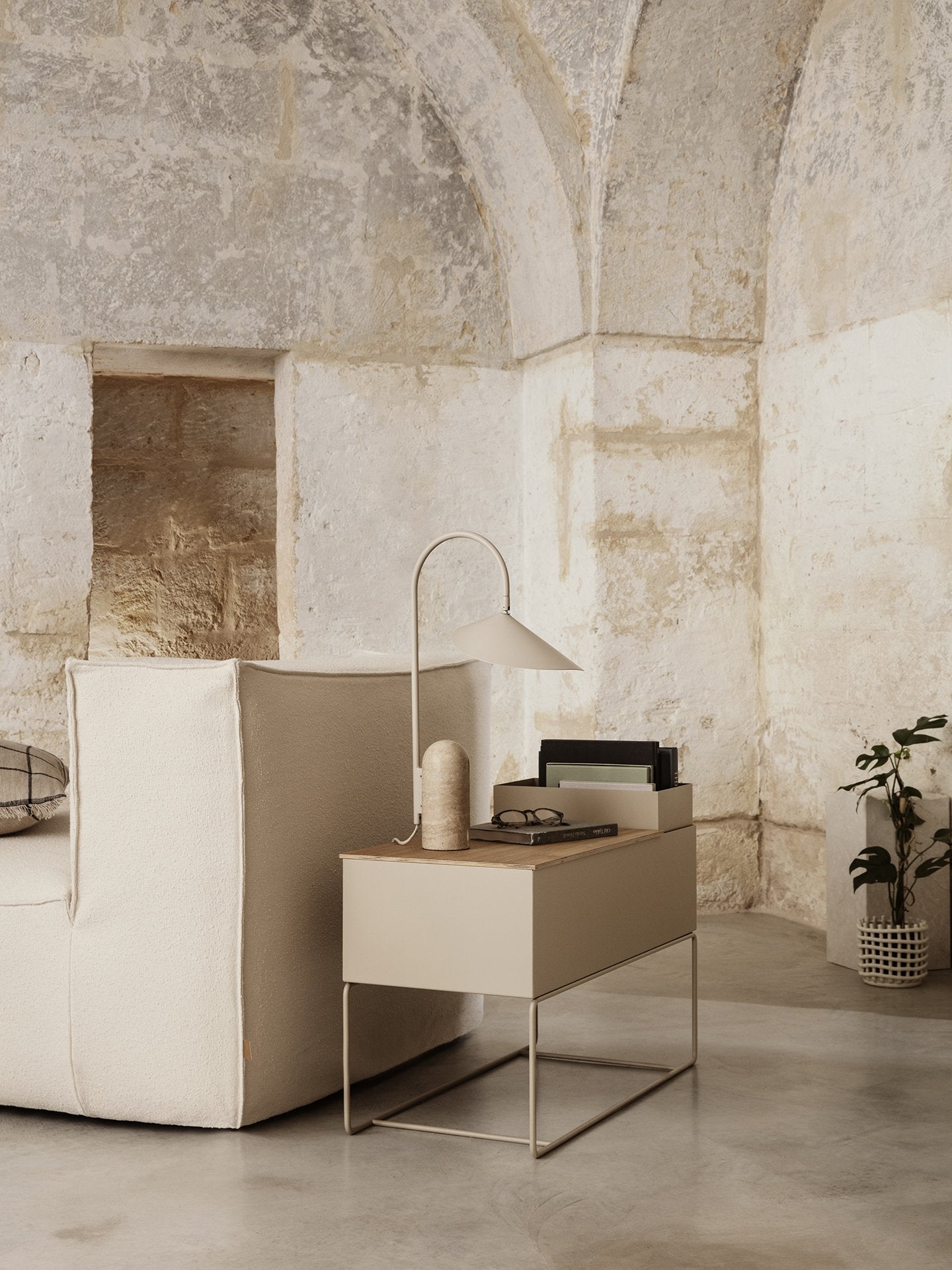 Arum Table Lamp, Cashmere