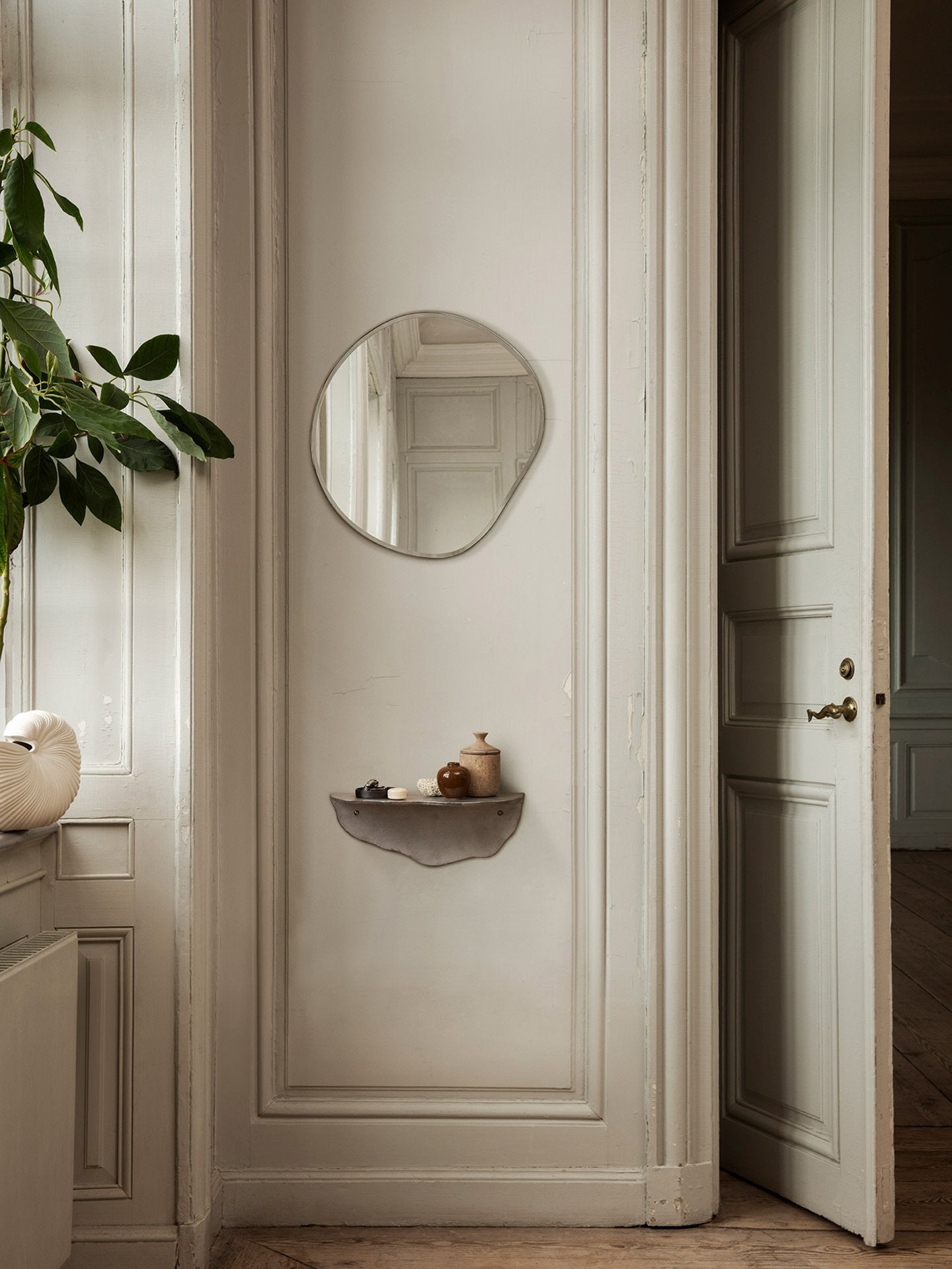 Pond Mirror - Small, Dark chrome