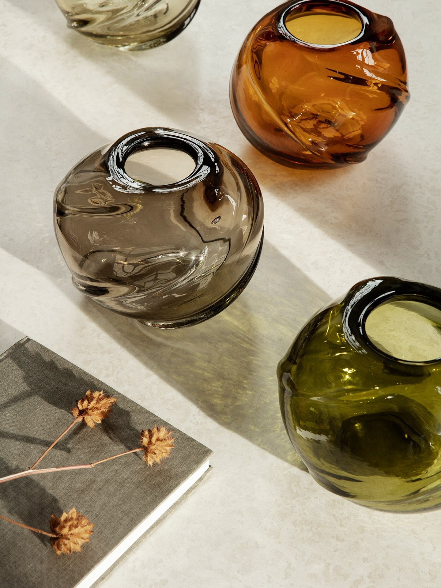 Water Swirl Vase - Round, Smoked Grey