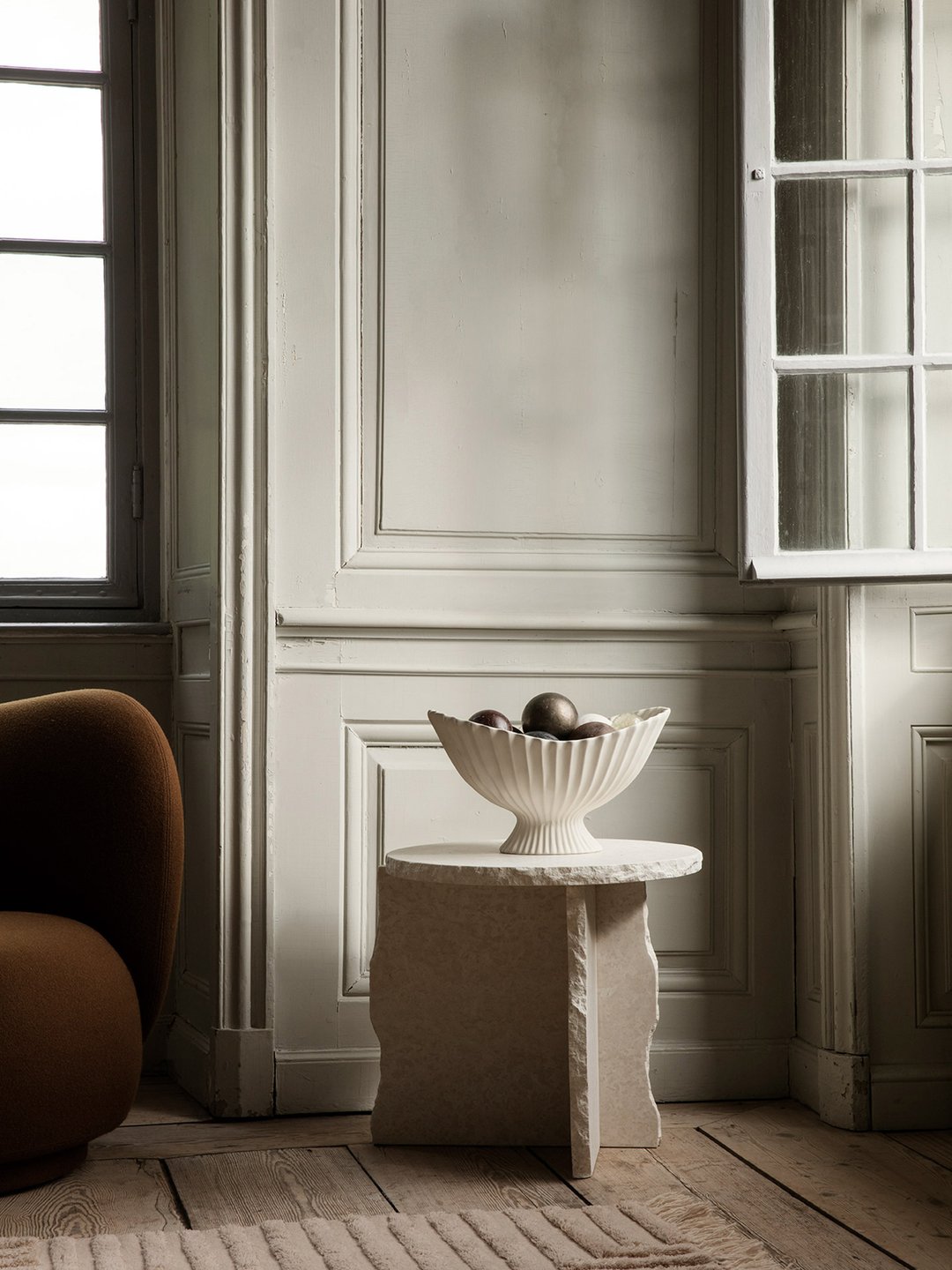 Fountain Centrepiece, Off-White