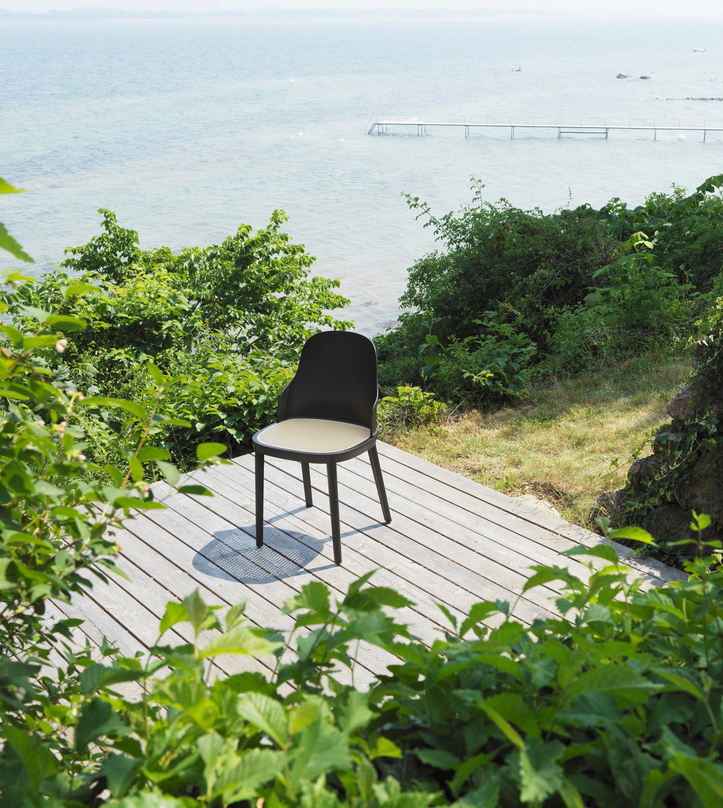Allez Chair Molded wicker, Black