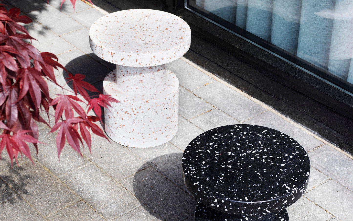 Bit Stool Cone, Black/White