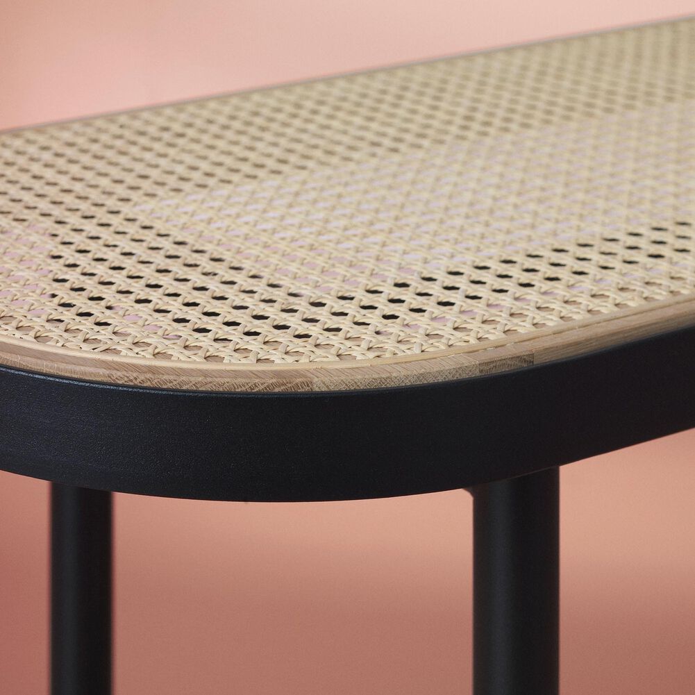 Be My Guest bench, Cane