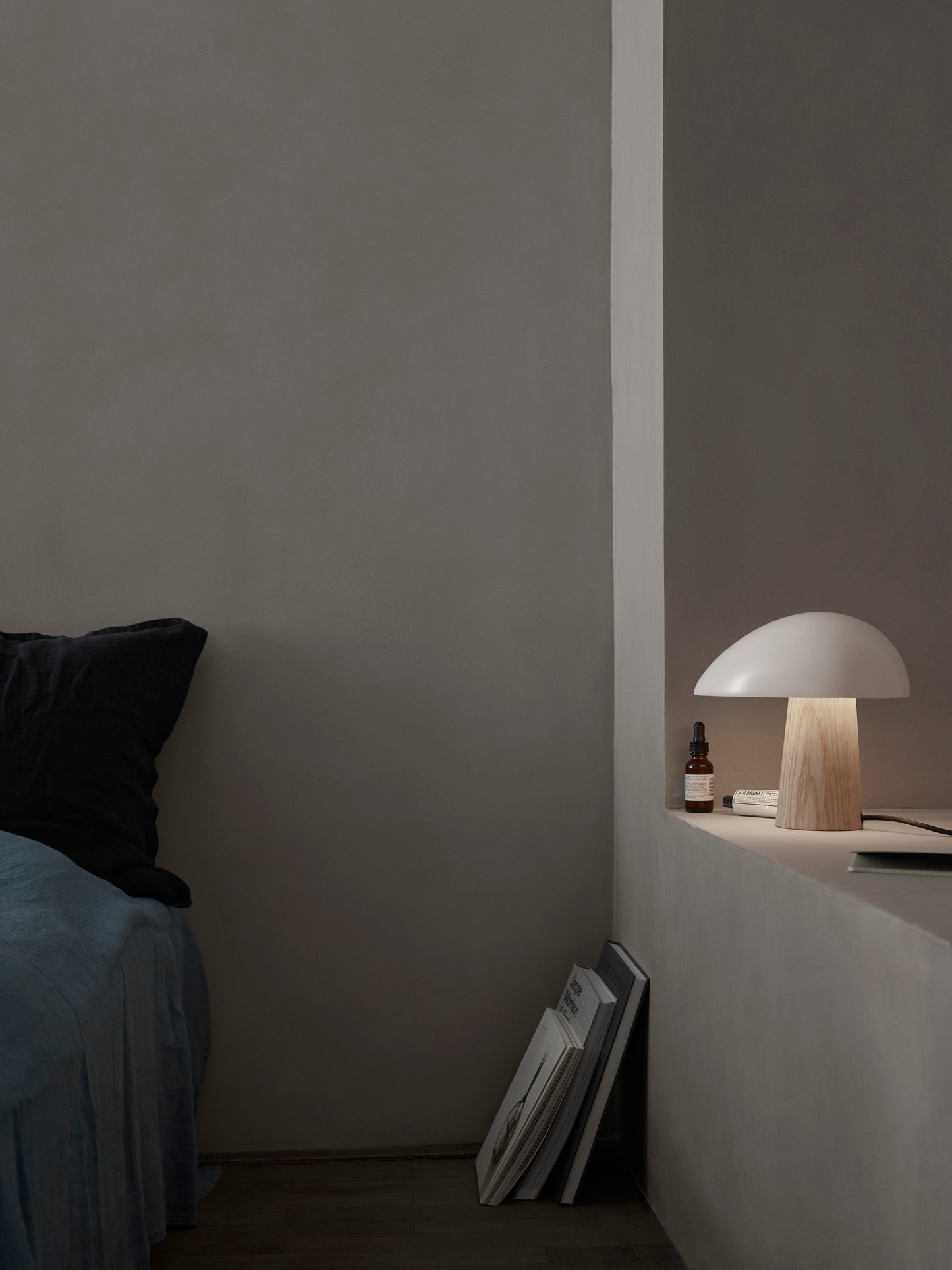 Night Owl™ Colour/Ash, Smokey White/Ash
