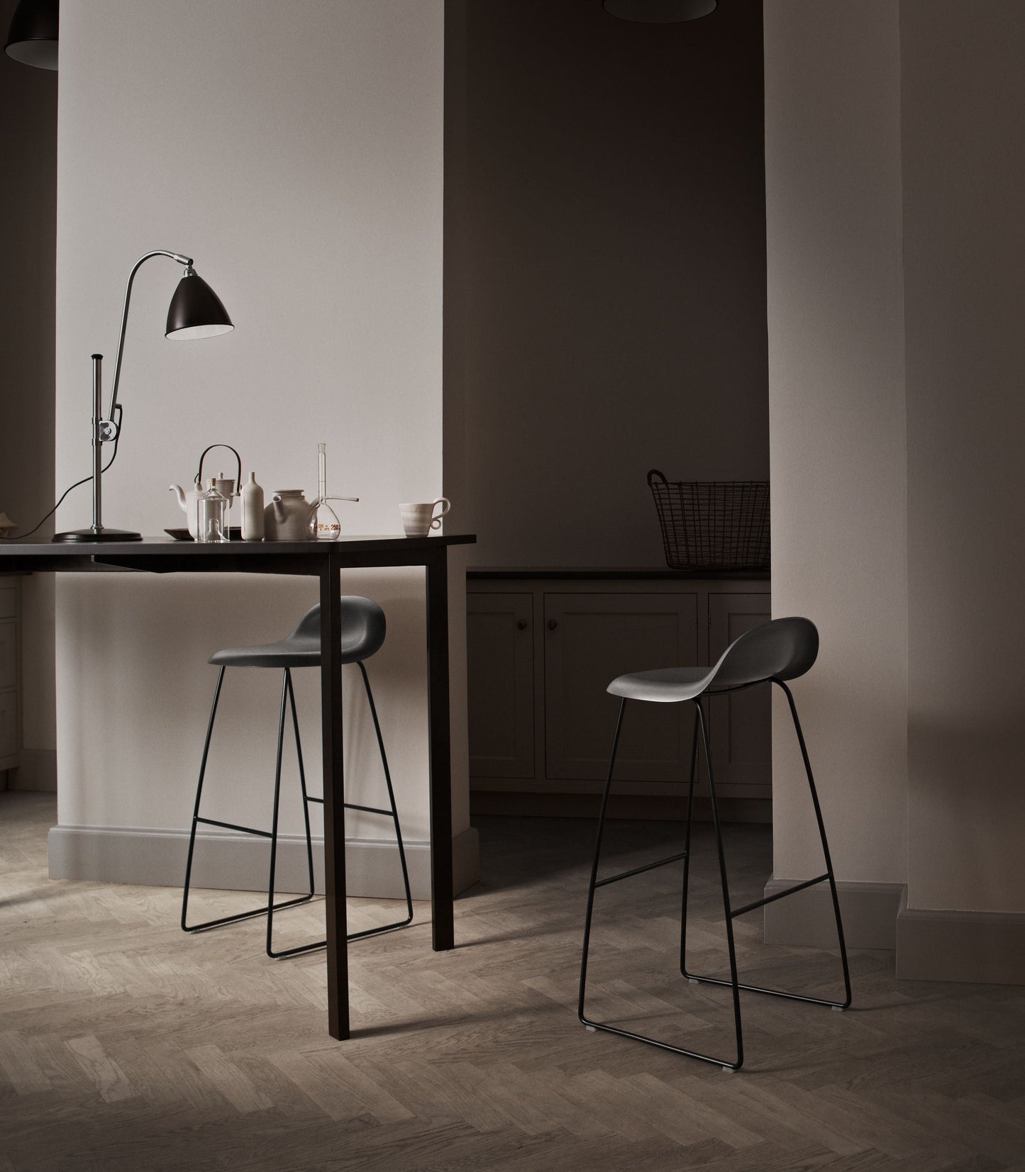 BL1 Table Lamp - Ø16 Black Brass, Black Brass