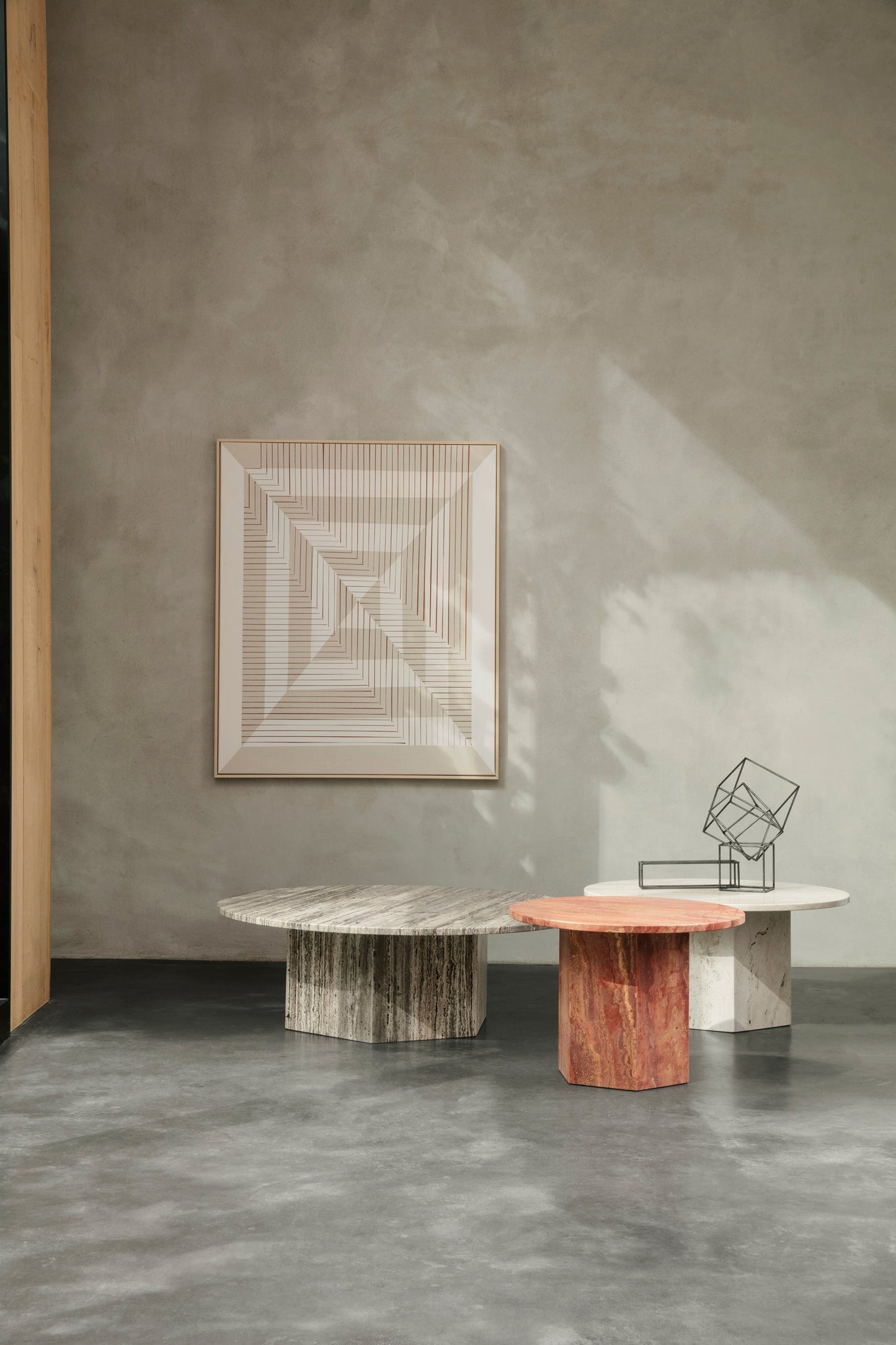 Epic Coffee Table - Red Travertine, Ø110