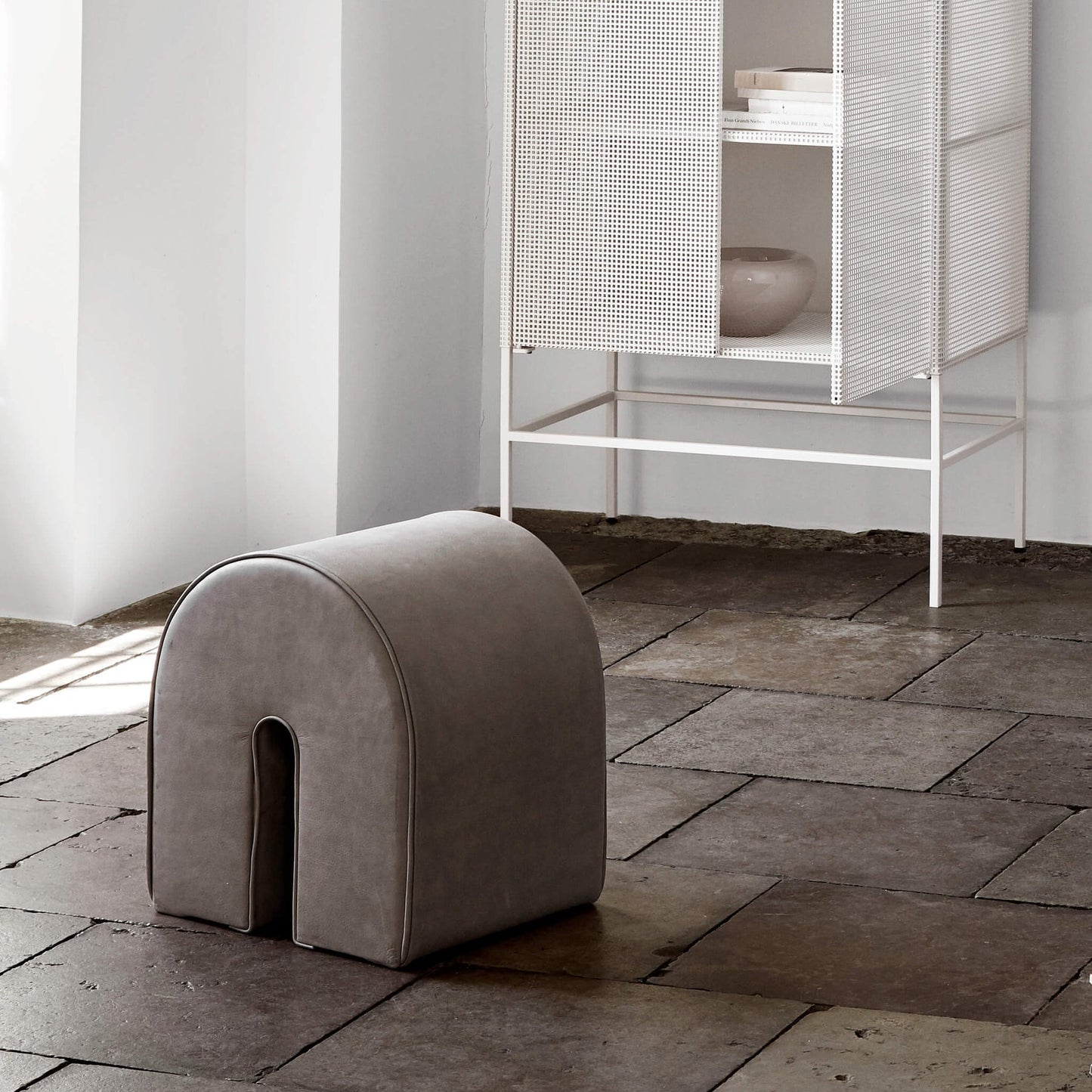 Curved Pouf, Light Brown/Light Brown