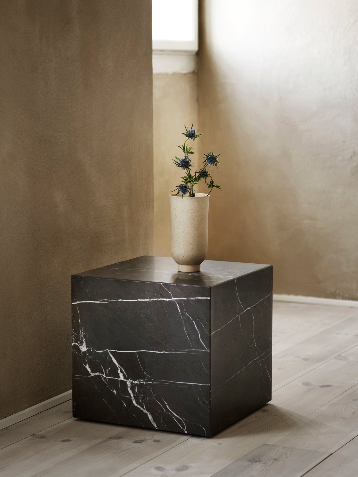 Plinth Cubic, Brown Grey Marble