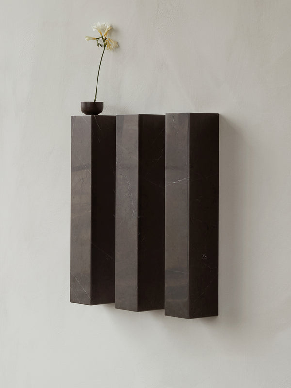 Plinth shelf, Kunis Breccia