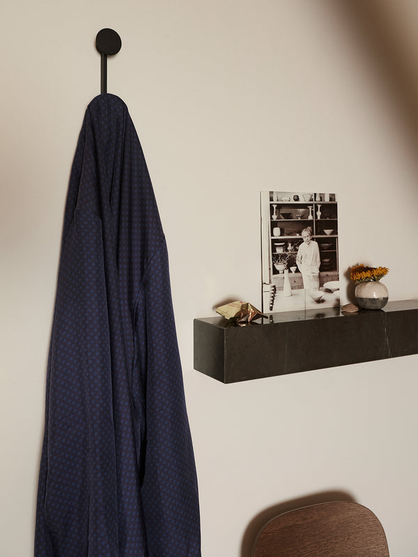 Plinth shelf, Kunis Breccia