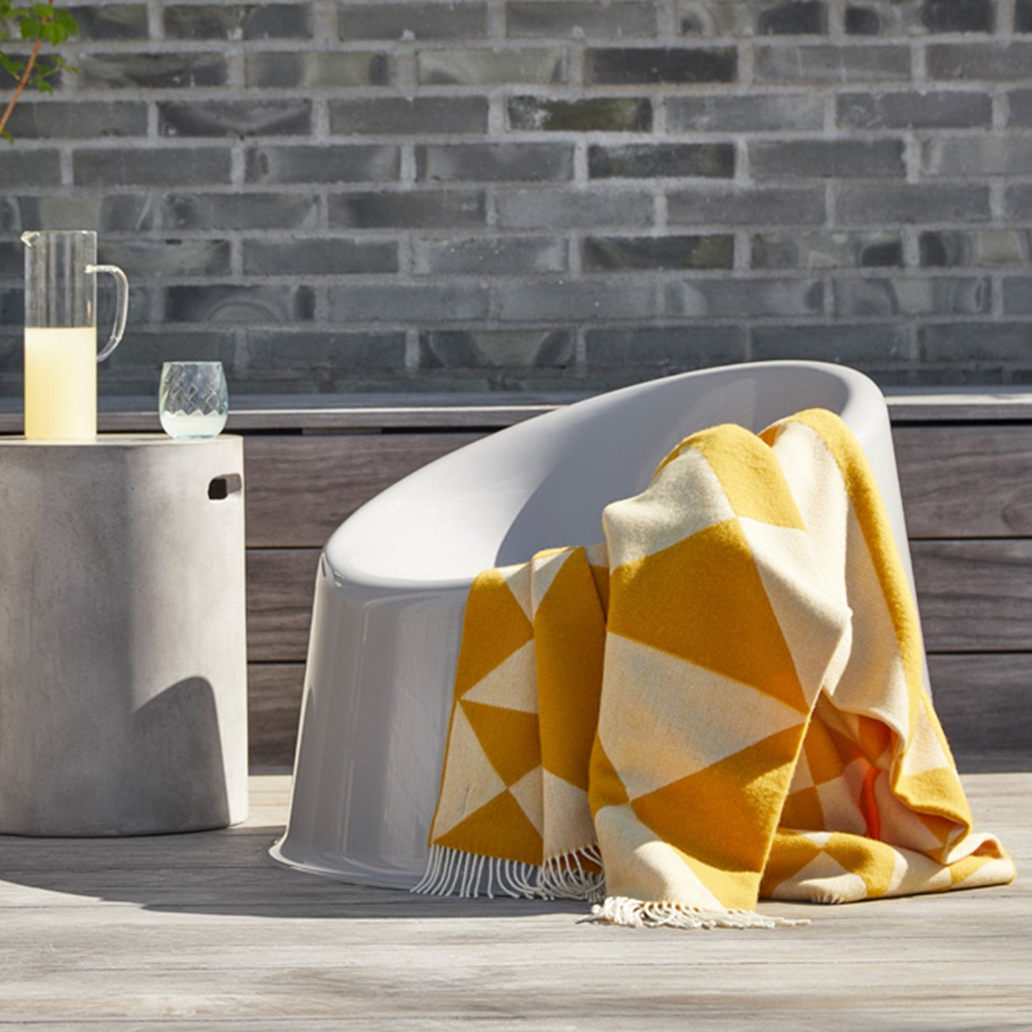 Panto Pop, Grey