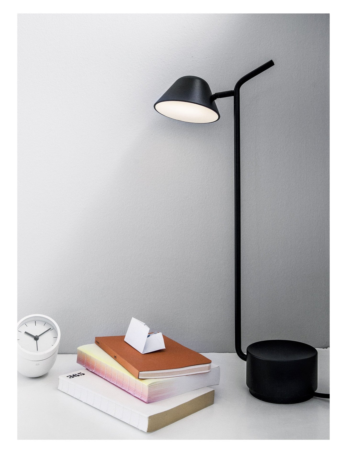 Peek Table Lamp - Sort