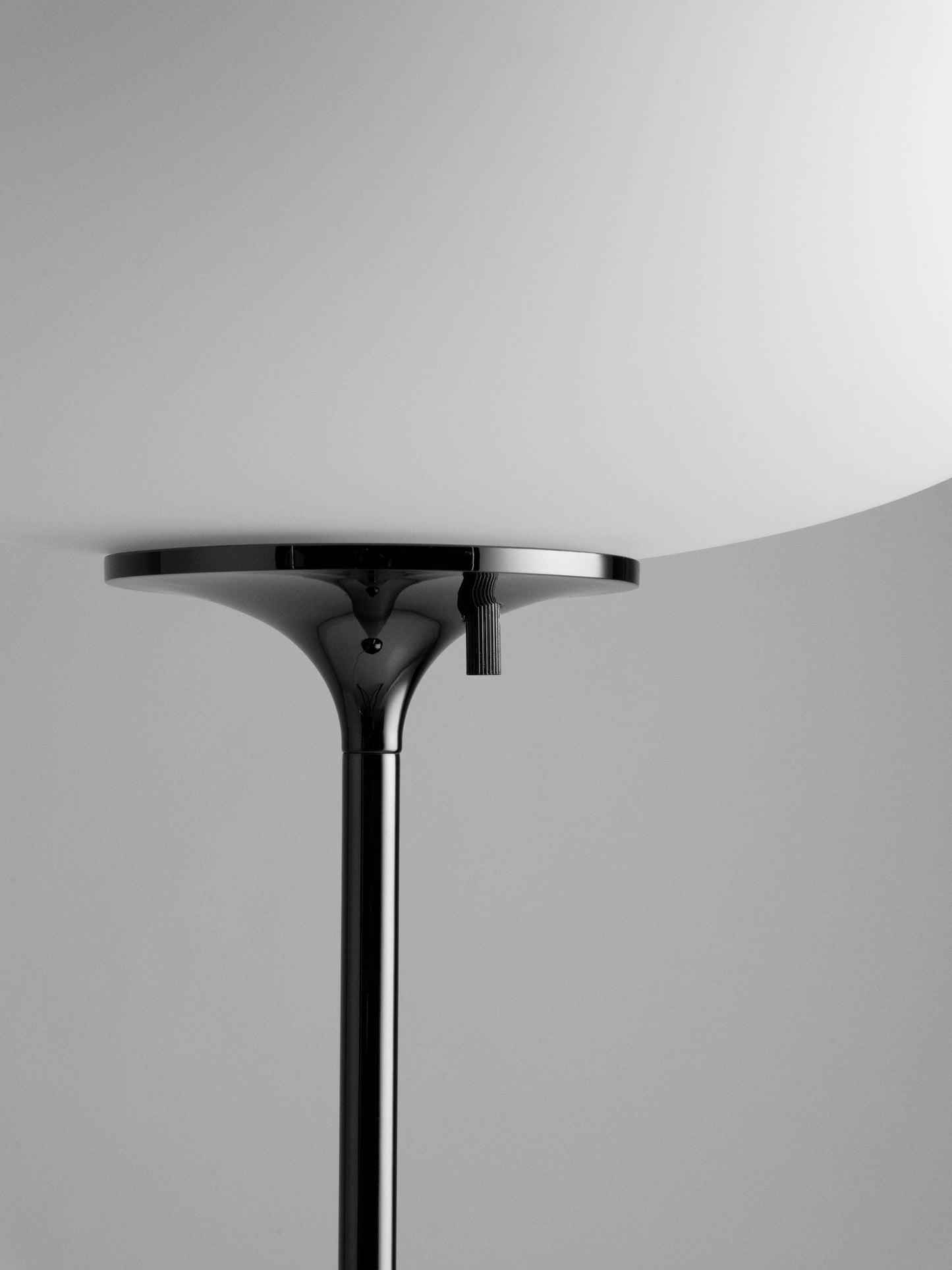 Stemlite Floor Lamp - H150, Black Chrome