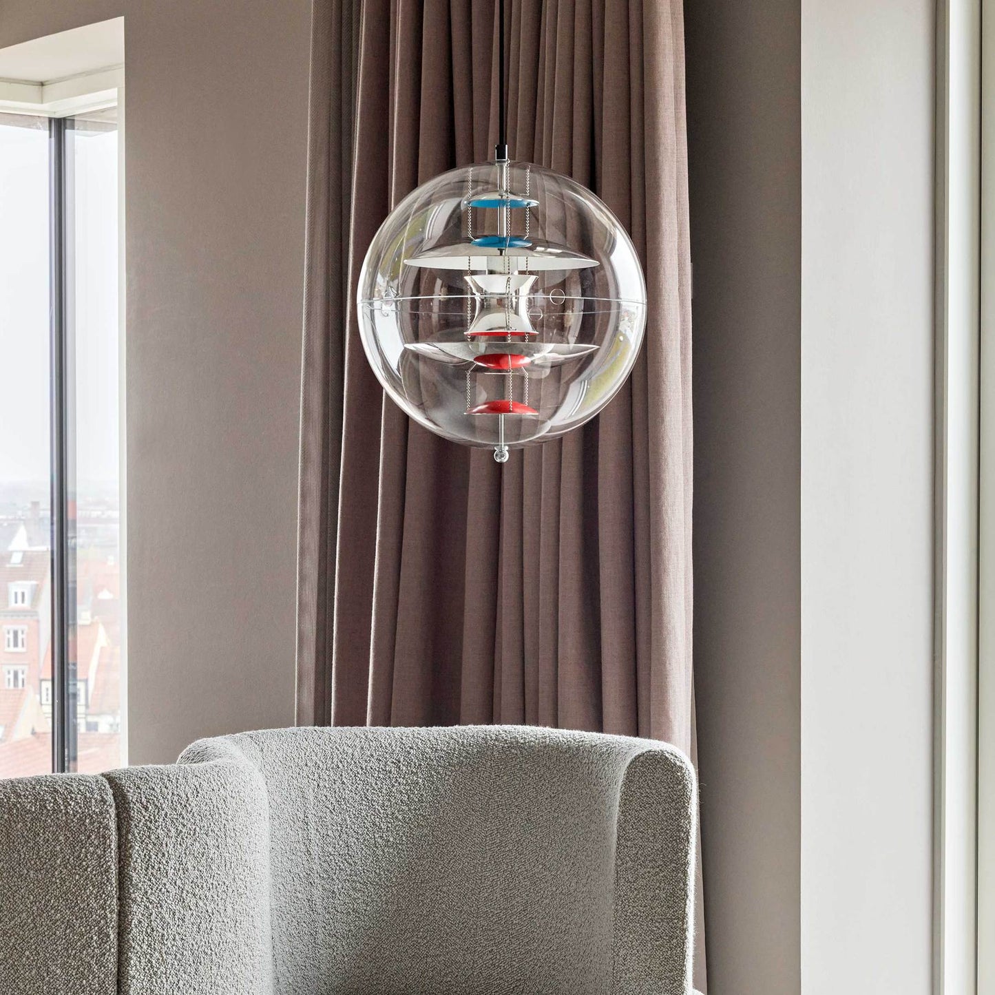 VP-Globe Pendant, Red/Blue