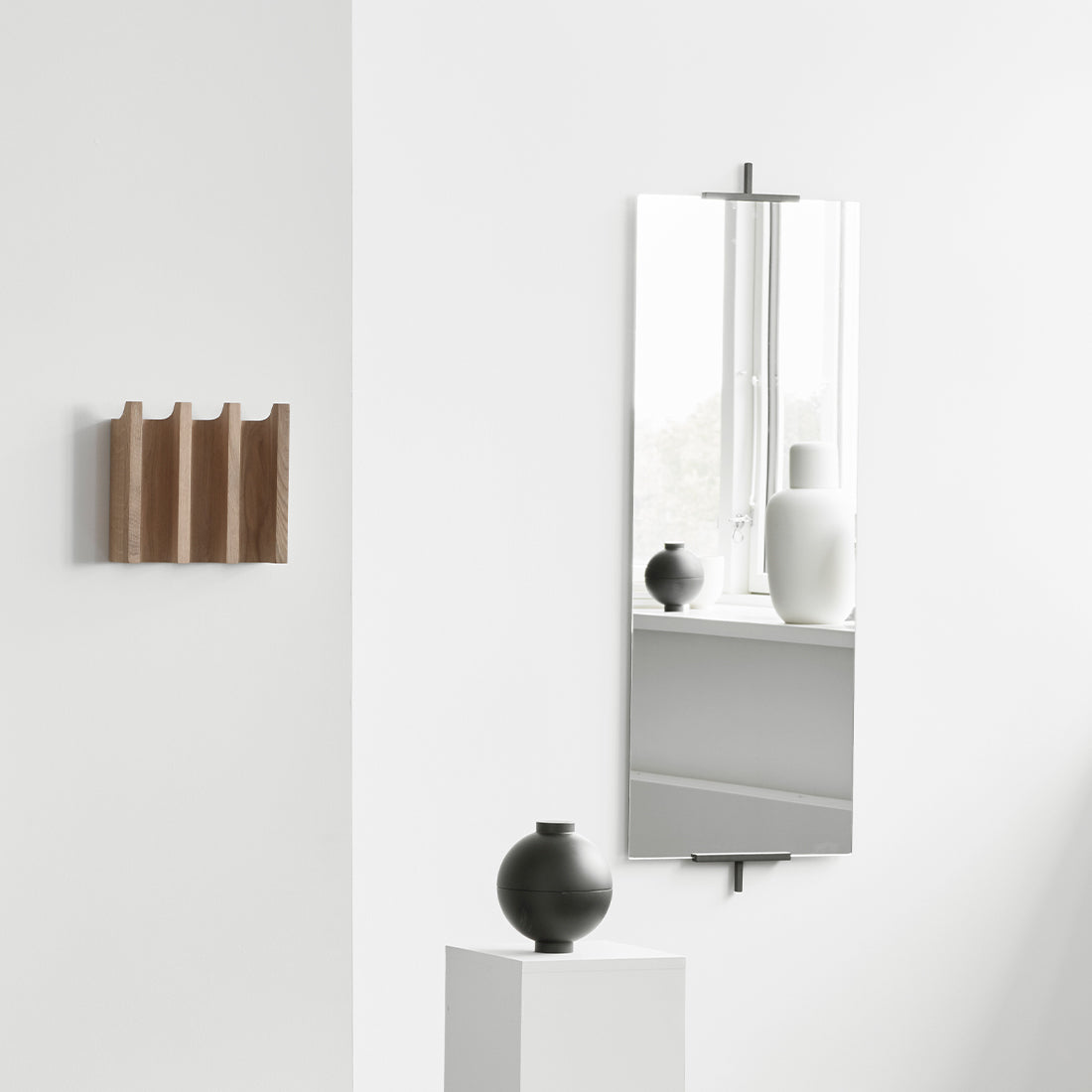 XL Wooden Sphere, Black
