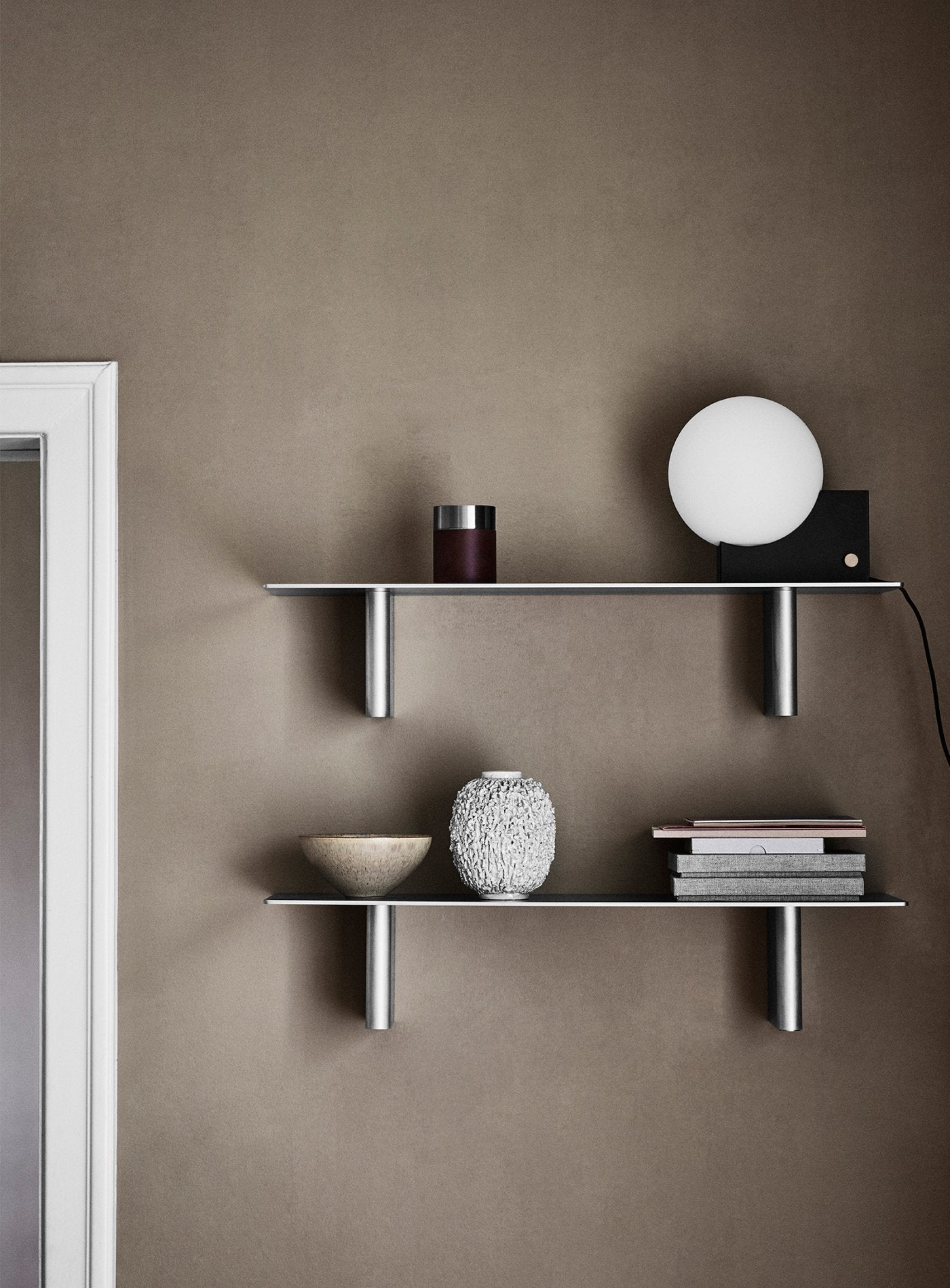 Column JA2 80x25cm, Black anodized & solid walnut