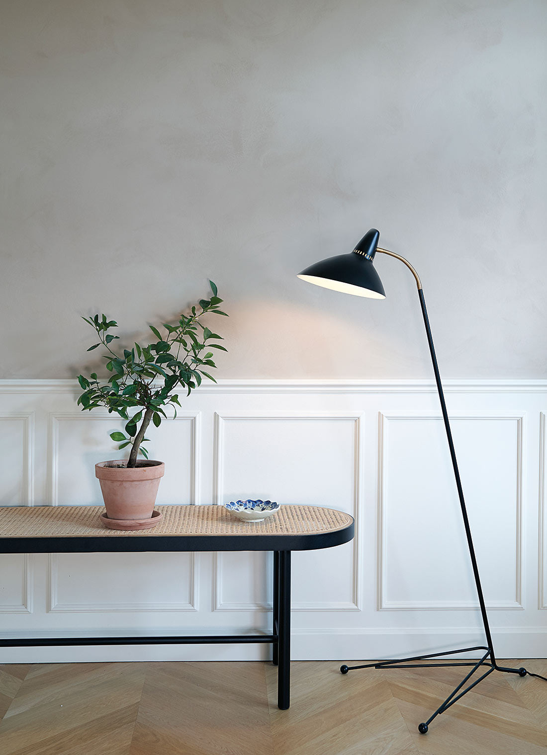 Lightsome floor lamp, Black noir
