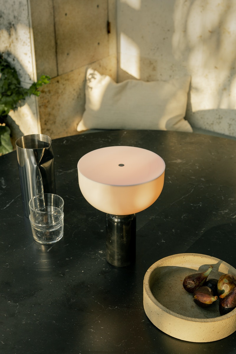 Kizu Table Lamp - Portable, Black Marble