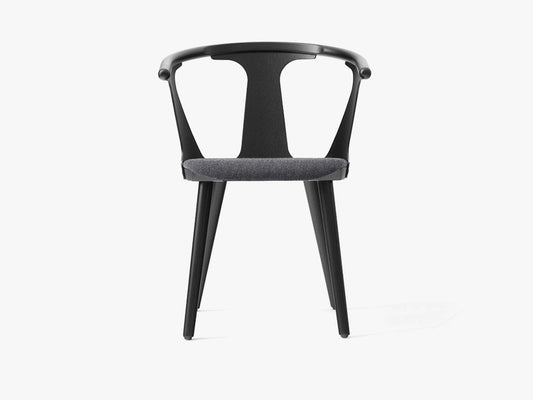 In Between Chair - SK2 - Black stained oak w. fiord fabric