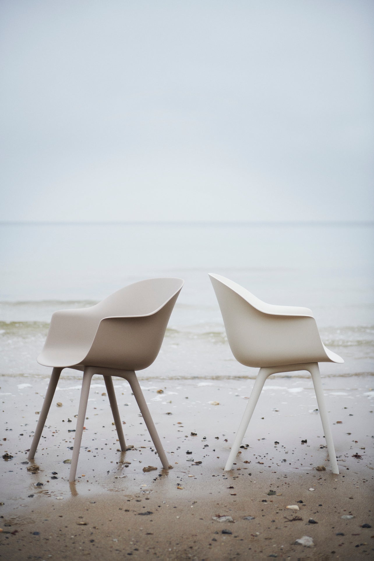 Bat Dining Chair Un-Upholstered Plastic base Outdoor, Beige/Beige