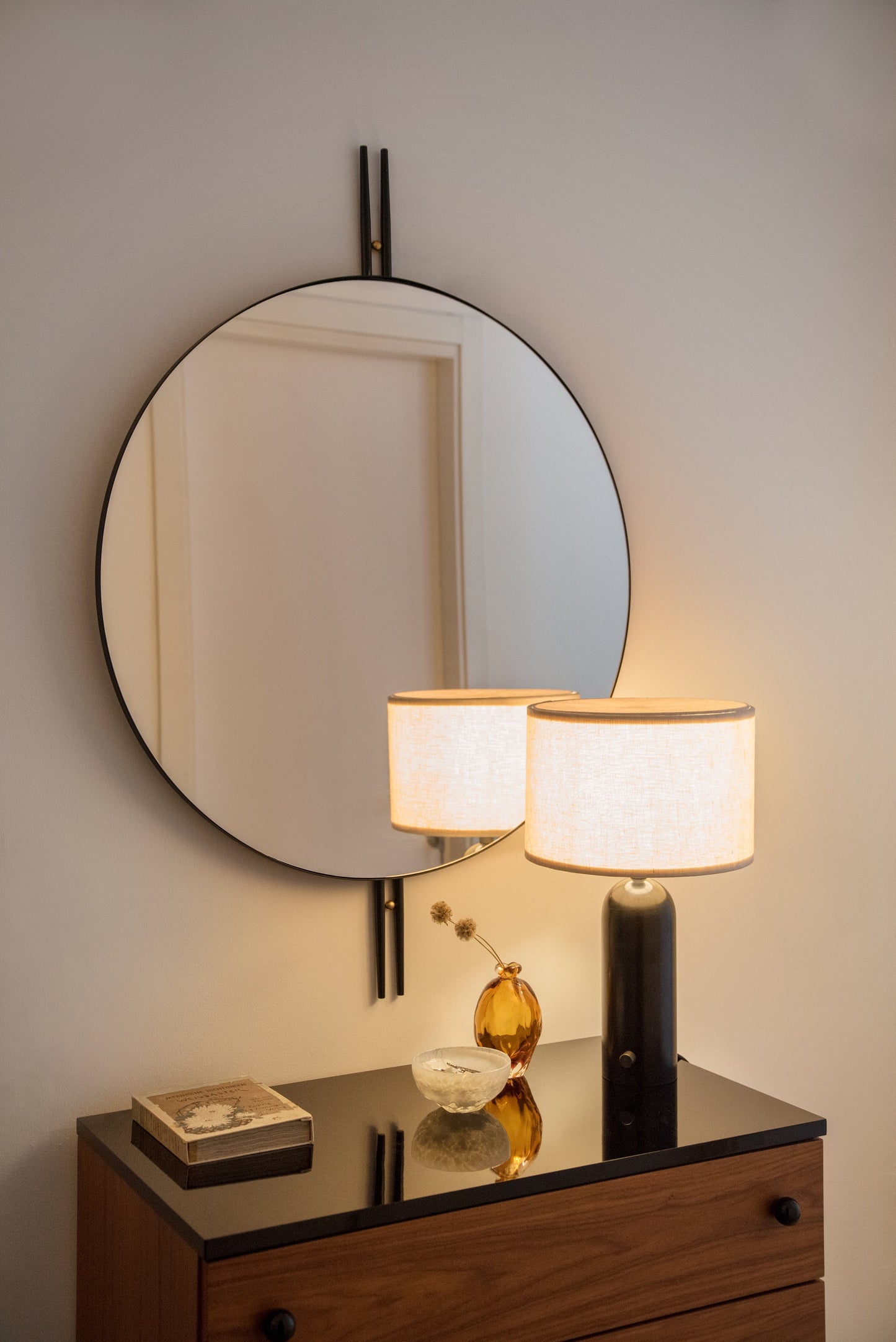 IOI Wall Mirror - Round, 80cm