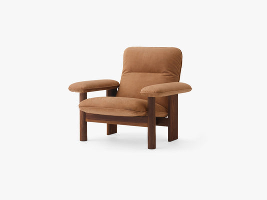 Brasilia Lounge Chair, Walnut/21004 Beige/Leather