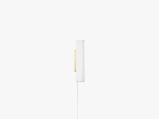 Vuelta Wall Lamp 40, White/Brass