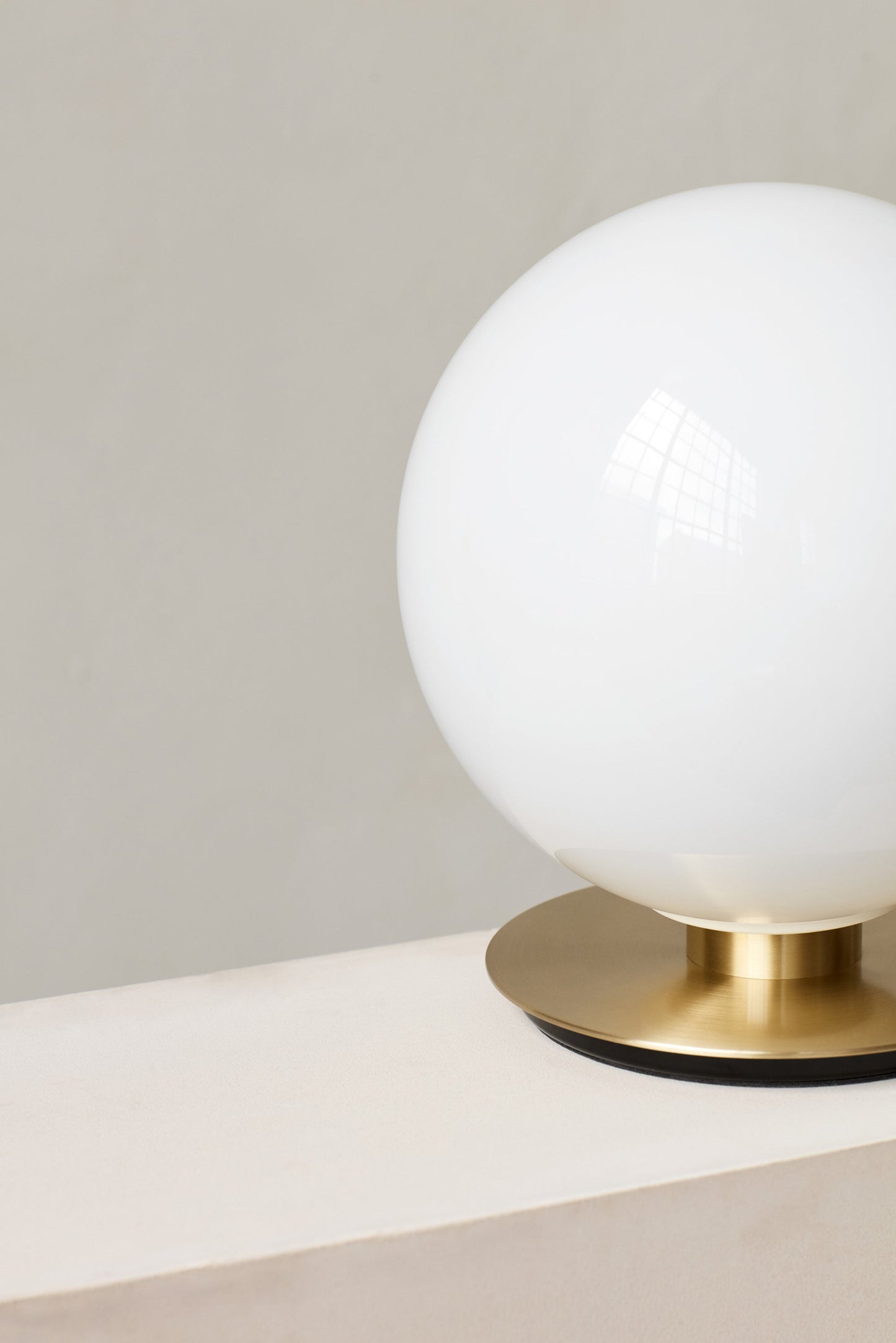 TR Bulb Table/Wall Lamp Brushed Brass, Shiny Opal Bulb